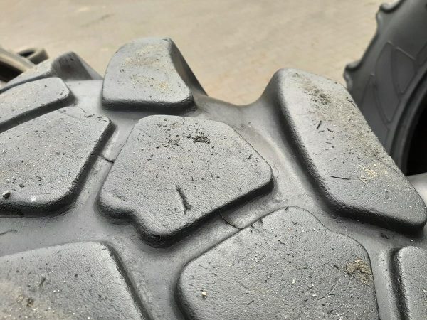 Opona używana przemysłowa 15.5-25 JCB MPT SITEMASTER 900zł W4424 - obrazek 15