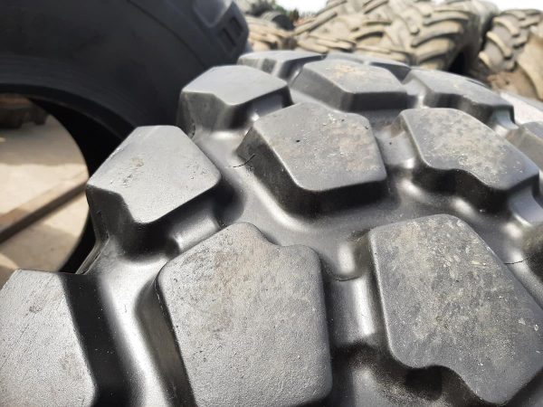Opona używana przemysłowa 14.00R20 MICHELIN XZL 900zł W4426 - obrazek 12
