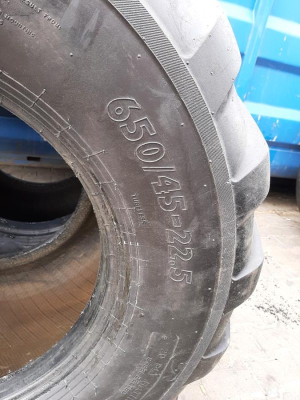 2x Opona używana rolnicza 650/45-22.5 BKT FLOTATION TR 678 1700zł W4430 - obrazek 3