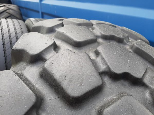 Opona używana przemysłowa 14.00R20 MICHELIN XZL+ 800zł W4435 - obrazek 7