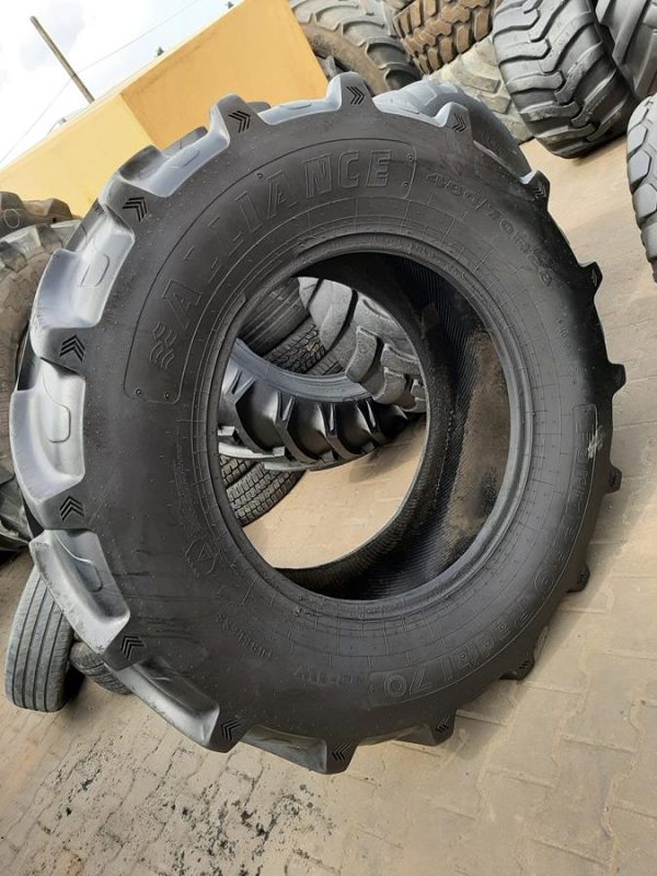 Opona używana rolnicza 480/70R28 ALLIANCE FARMPRO RADIAL 70 1000zł W4435 - obrazek 2