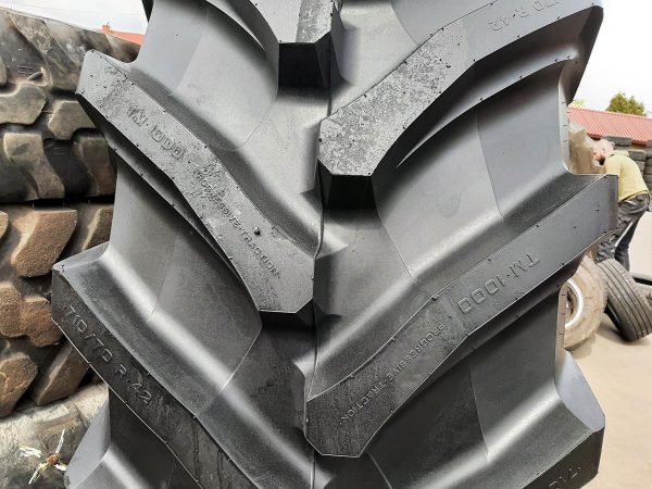 Opona używana rolnicza 710/70R42 TRELLEBORG TM100; 5800zł W4442 - obrazek 4