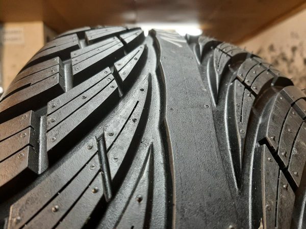 4x Opona nieużywana letnia 235/60R18 GT RADIAL CHAMPIRO 528 A3688 - obrazek 8