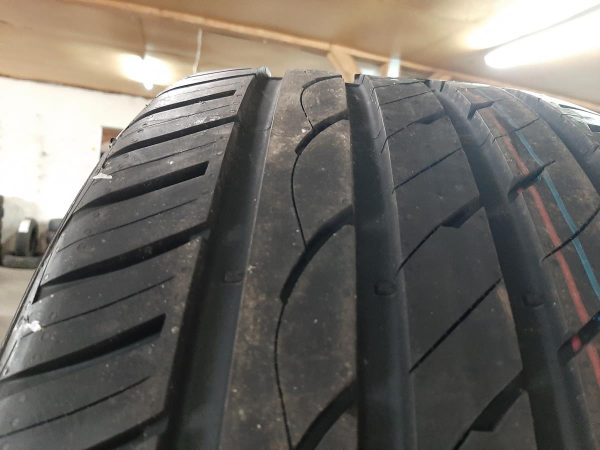 4x Opona nieużywana letnia 295/35R21 POINT S SUMMERSTAR SUV A3950 - obrazek 6