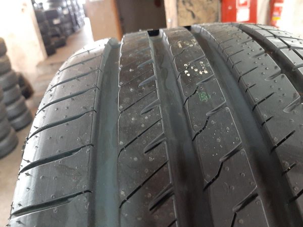 4x Opona nieużywana letnia 255/35R20 SUMITOMO HTR Z5 A3995 - obrazek 4