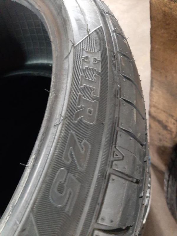 4x Opona nieużywana letnia 255/35R20 SUMITOMO HTR Z5 A3995 - obrazek 8