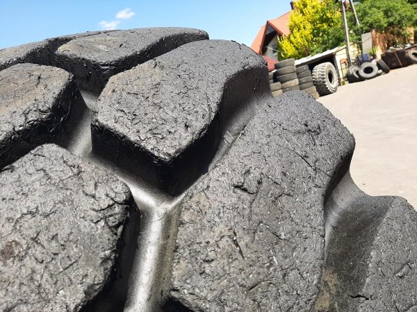 Opona używana przemysłowa 23.5R25 TRIANGLE TL5378S+ 3600zł W4445 - obrazek 6