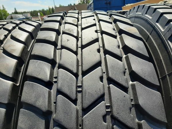 2x Opona używana przemysłowa 445/95R25 MICHELIN X-CRANE+ 3400zł W4448 - obrazek 11