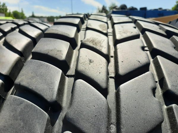 2x Opona używana przemysłowa 445/95R25 MICHELIN X-CRANE+ 3400zł W4448 - obrazek 6