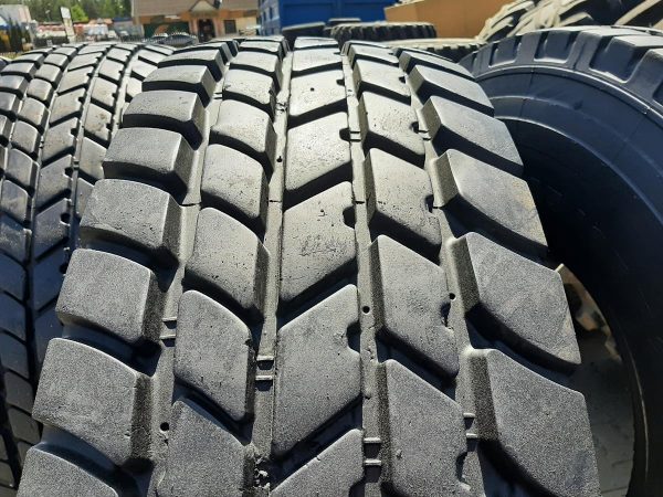 2x Opona używana przemysłowa 445/95R25 MICHELIN X-CRANE+ 4200zł W4449 - obrazek 5