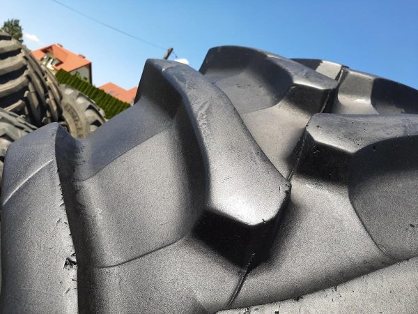 Opona używana rolnicza 710/75R42 TRELLEBORG TM1000; 5500zł W4452 - obrazek 11
