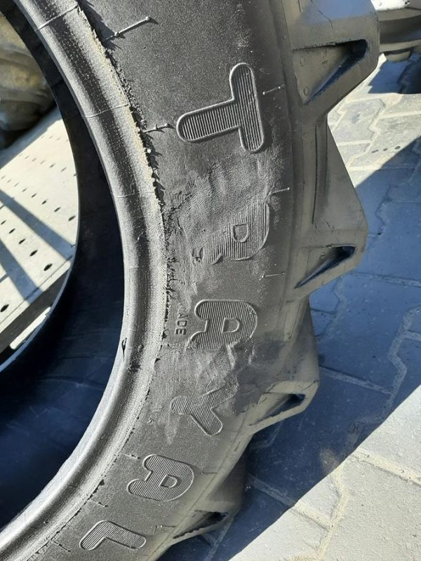 Opona używana rolnicza 14.9-28 TRAYLER D-120; 400zł W4453 - obrazek 7