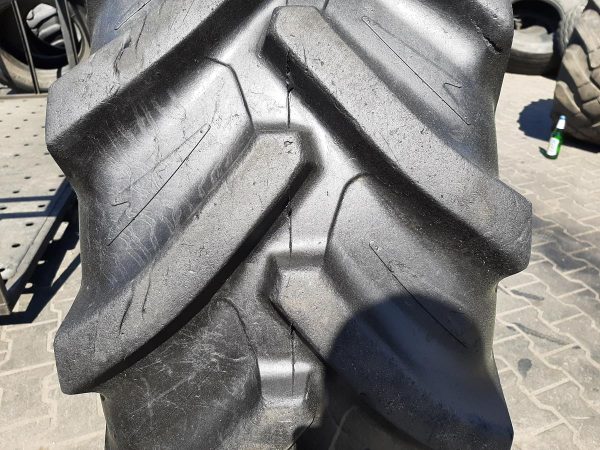 Opona używana przemysłowa 460/70R24 17.5R24 MRL GRIP TRAC 375 1000zł W4454 - obrazek 5