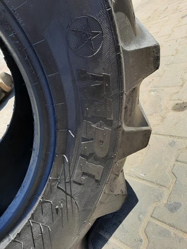 Opona używana przemysłowa 460/70R24 17.5R24 MRL GRIP TRAC 375 1000zł W4454 - obrazek 3