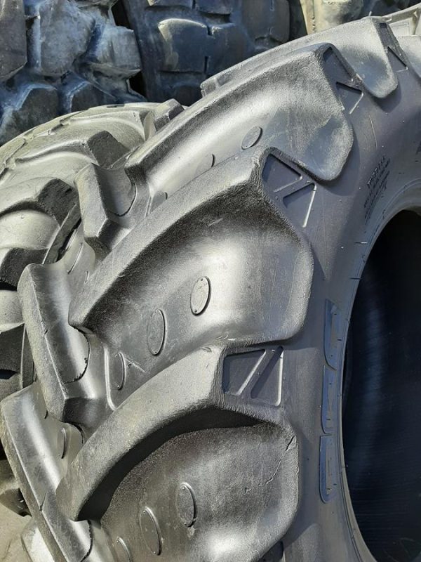 Opona używana rolnicza 420/70R24 BKT AGRIMAX RT765; 1000zł W4455 - obrazek 5