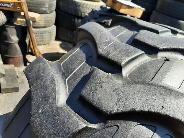 Opona używana przemysłowa 16.9-24 CULTOR INDUSTRIAL 40 1000zł W4457 - obrazek 6