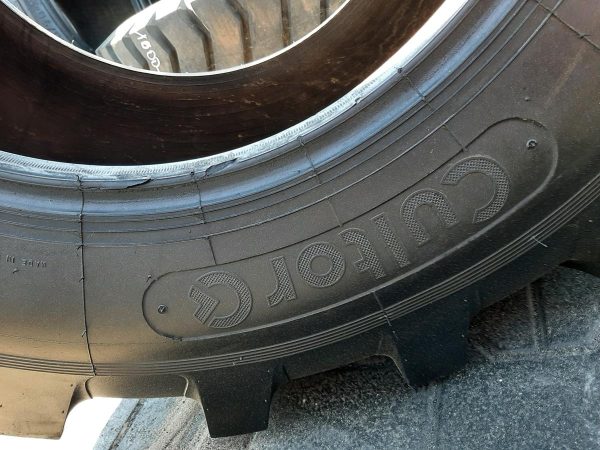 Opona używana przemysłowa 16.9-24 CULTOR INDUSTRIAL 40 1000zł W4457 - obrazek 3