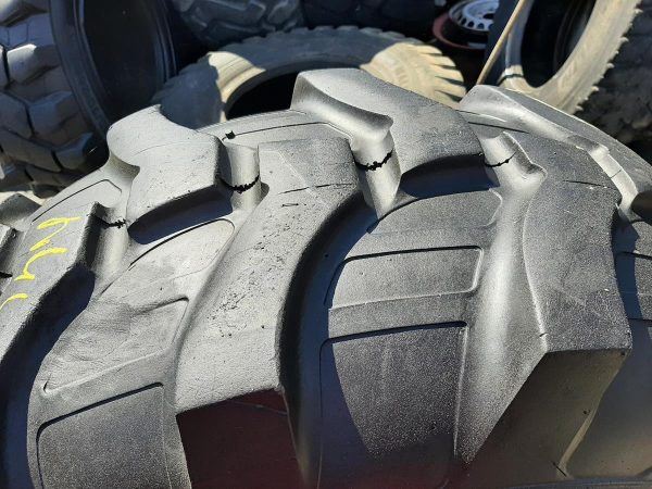 Opona używana przemysłowa 16.9-24 CULTOR INDUSTRIAL 40 1000zł W4457 - obrazek 12