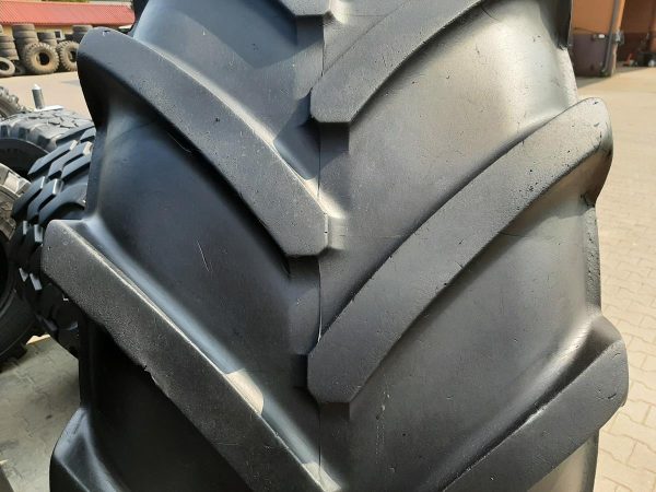 Opona używana rolnicza 710/70R38 MICHELIN XM8; 1000zł W4462 - obrazek 4