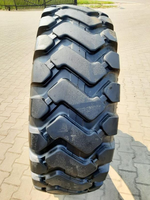 Opona używana przemysłowa 17.5-25 ROADHIKER W-2; 1000zł W4464