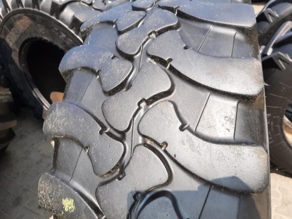 Opona używana rolnicza 460/70R24 17.5R24 TRELLEBORG TH500; 800zł W4469 - obrazek 5