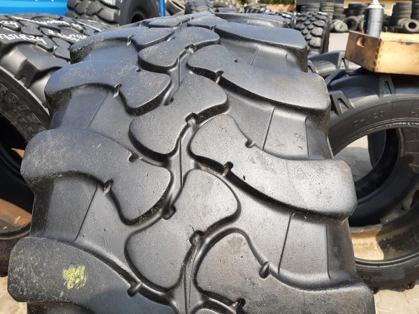 Opona używana rolnicza 460/70R24 17.5R24 TRELLEBORG TH500; 800zł W4469 - obrazek 6