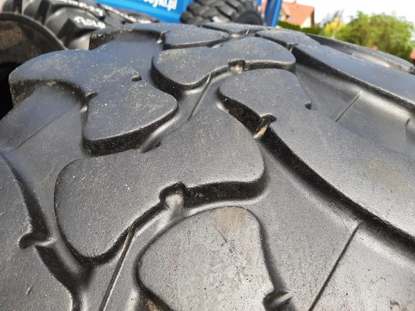 Opona używana rolnicza 460/70R24 17.5R24 TRELLEBORG TH500; 800zł W4469 - obrazek 10