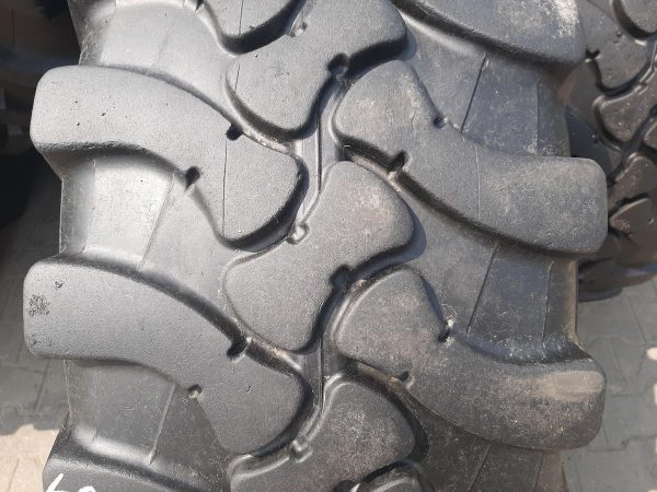 2x Opona używana rolnicza 460/70R24 17.5R24 TRELLEBORG TH500 1100zł W4475 - obrazek 6