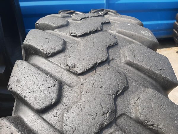 Opona używana przemysłowa 440/80R28 FIRESTONE 800zł W4477 - obrazek 7