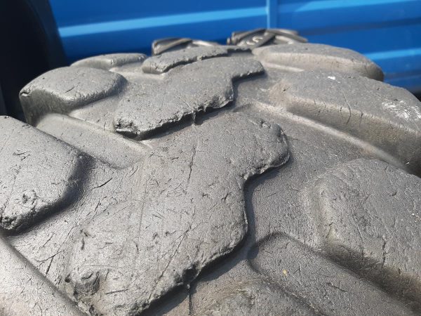 Opona używana przemysłowa 440/80R28 FIRESTONE 800zł W4477 - obrazek 8