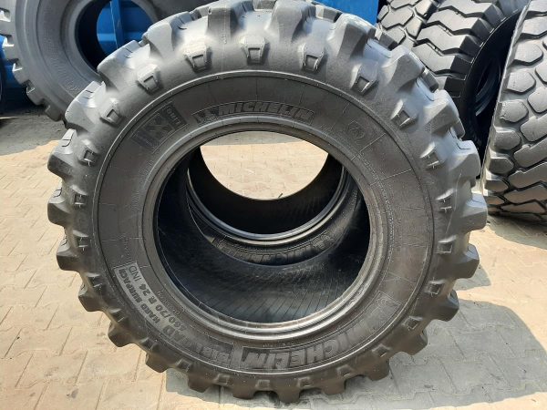 2x Opona używana 460/70R24 17.5R24 MICHELIN BIBLOAD 1900zł W4479 - obrazek 2