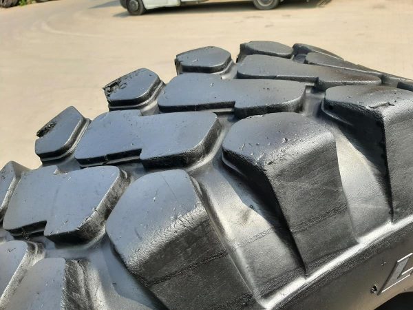 Opona używana przemysłowa 17.5-25 SOLIDEAL LOADMASTER W4483 - obrazek 9