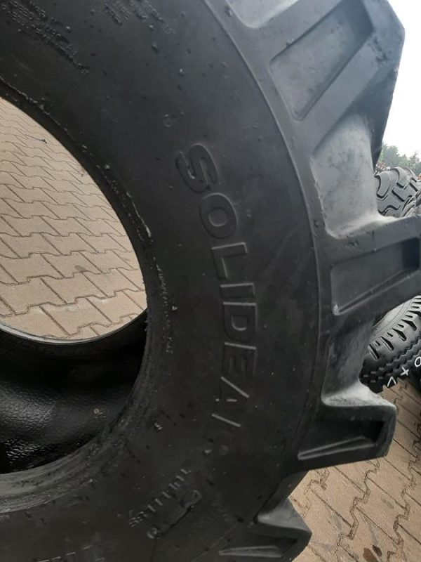 Opona używana przemysłowa 18-19.5 SOLIDEAL TRACTION MASTER 600zł W4487 - obrazek 3