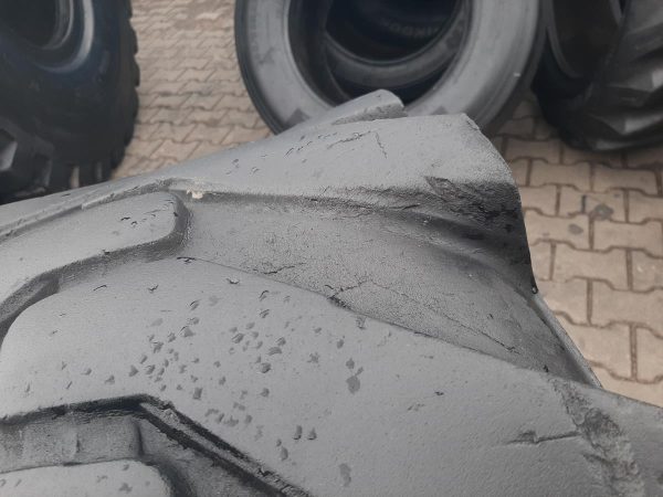Opona używana przemysłowa 18-19.5 SOLIDEAL TRACTION MASTER 600zł W4487 - obrazek 6