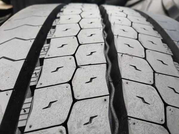 Opona używana ciężarowa 315/80R22.5 HANKOOK SMART AH51; 750zł C2526 - obrazek 6