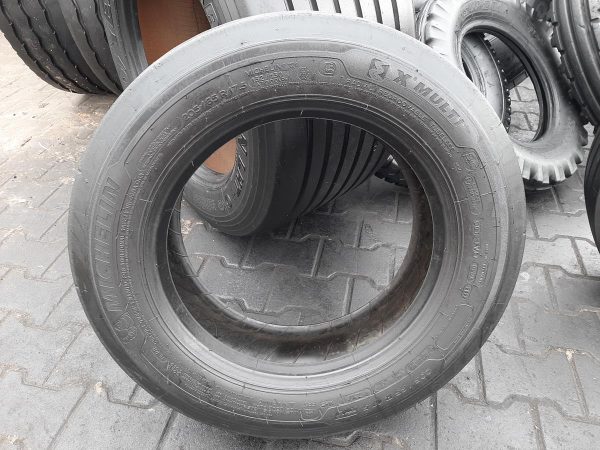 Opona używana ciężarowa 205/65R17.5 MICHELIN X-MULTI T 350zł C2530 - obrazek 2