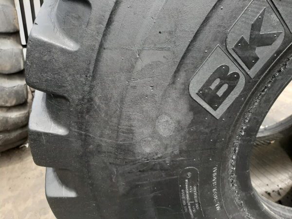 Opona używana przemysłowa 26.5R25 BKT EARTH MAX 3000zł W4503 - obrazek 9