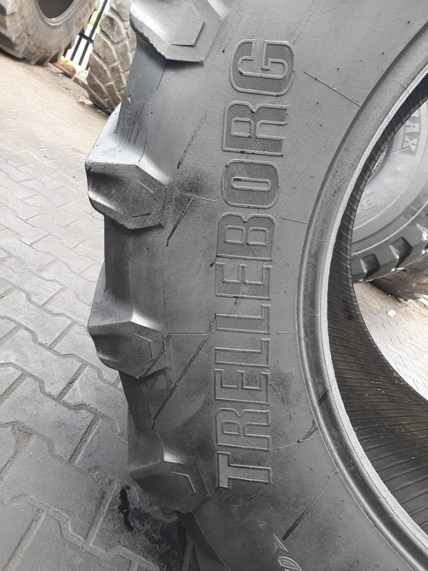 Opona używana rolnicza 710/70R38 TRELLEBORG 600zł W4504 - obrazek 12