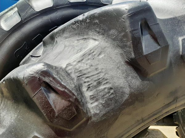 Opona używana rolnicza 520/70R38 PIRELLI TM700; 1300zł W4508 - obrazek 8