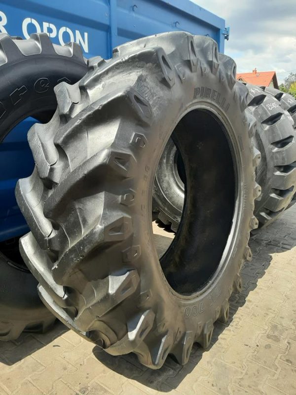 Opona używana rolnicza 520/70R38 PIRELLI TM700; 1300zł W4508 - obrazek 5