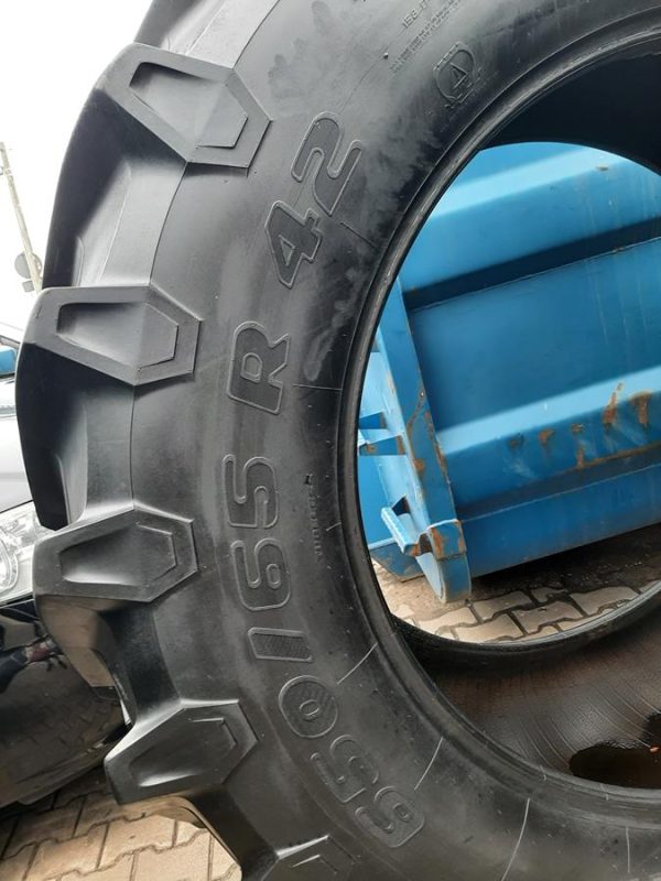 2x Opona używana rolnicza 650/65R42 TRELLEBORG TM800; 3900zł W4515 - obrazek 3