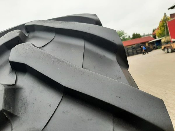 Opona używana rolnicza 650/65R42 TRELLEBORG TM800; 3000zł W4517 - obrazek 5