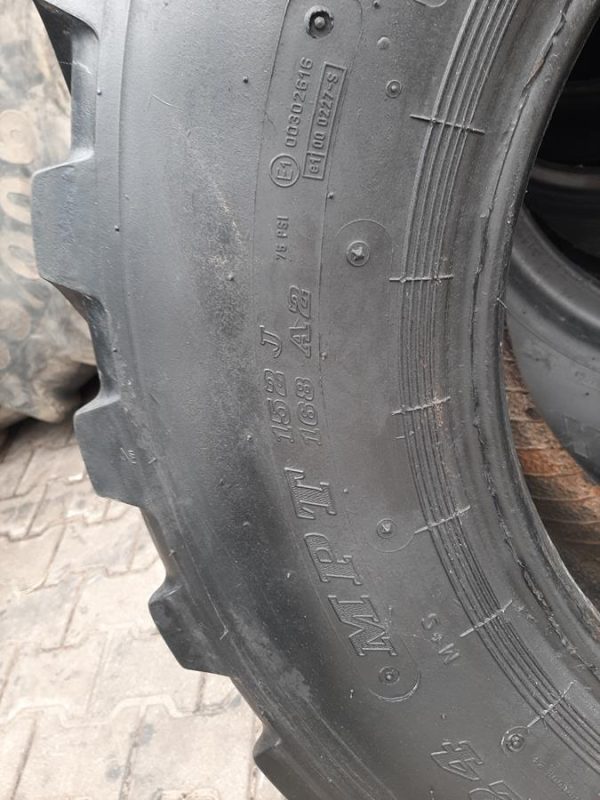 2x Opona używana przemysłowa 405/70R24 DUNLOP SP T9; 900zł W4518 - obrazek 3