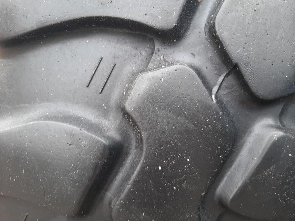 2x Opona używana przemysłowa 405/70R24 DUNLOP SP T9; 900zł W4518 - obrazek 4