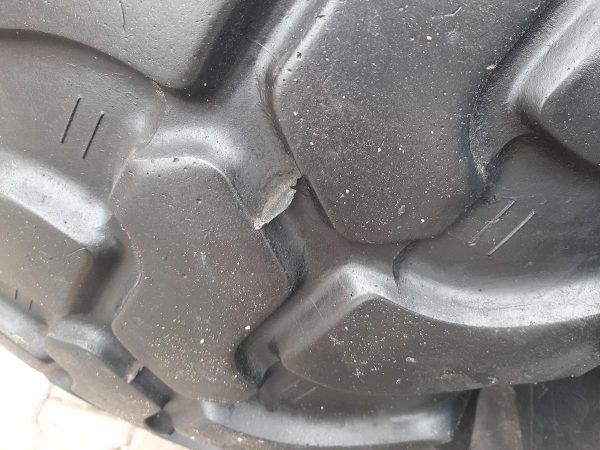 2x Opona używana przemysłowa 405/70R24 DUNLOP SP T9; 900zł W4518 - obrazek 5