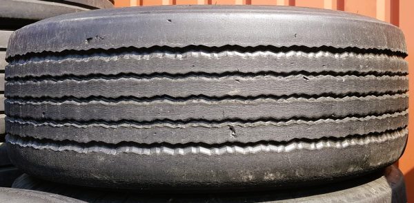 Opona używana ciężarowa 385/65R22.5 NACINANA,POGŁĘBIANA - obrazek 2