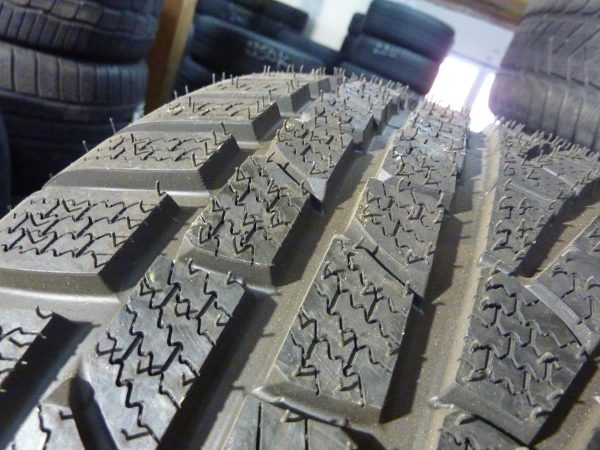 4x Opona nieużywana zimowa 285/40R19 PIRELLI SOTTOZERO WINTER 240 Z1414 - obrazek 9