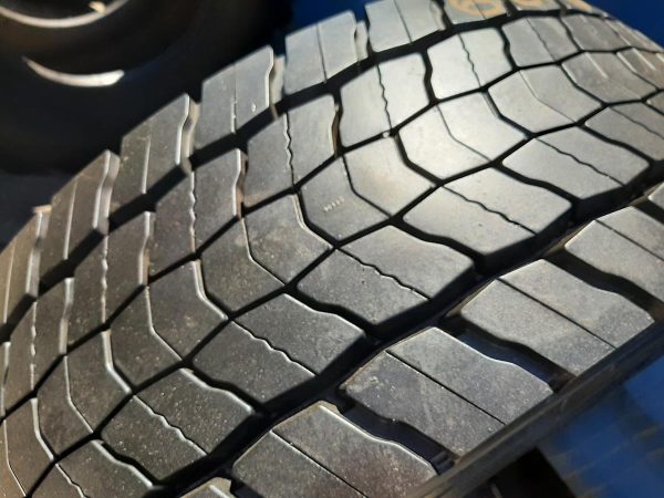 Opona używana ciężarowa 315/70R22.5 AUSTONE ADR 606; 600zł C2533 - obrazek 5
