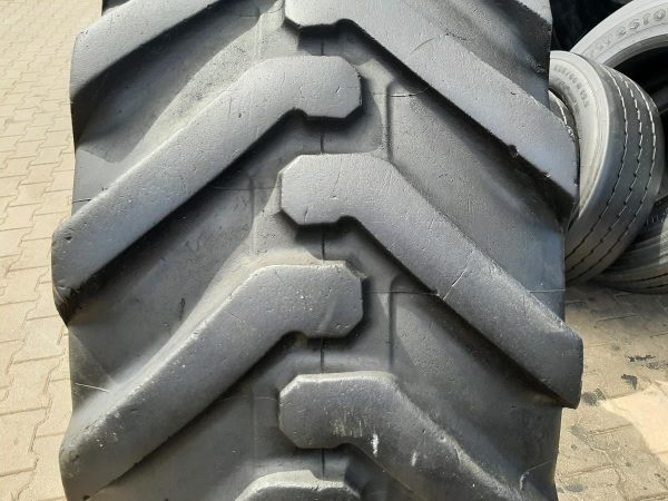 Opona używana przemysłowa 480/80-26 18.4-26 MICHELIN POWER CL 1200zł W4525 - obrazek 4