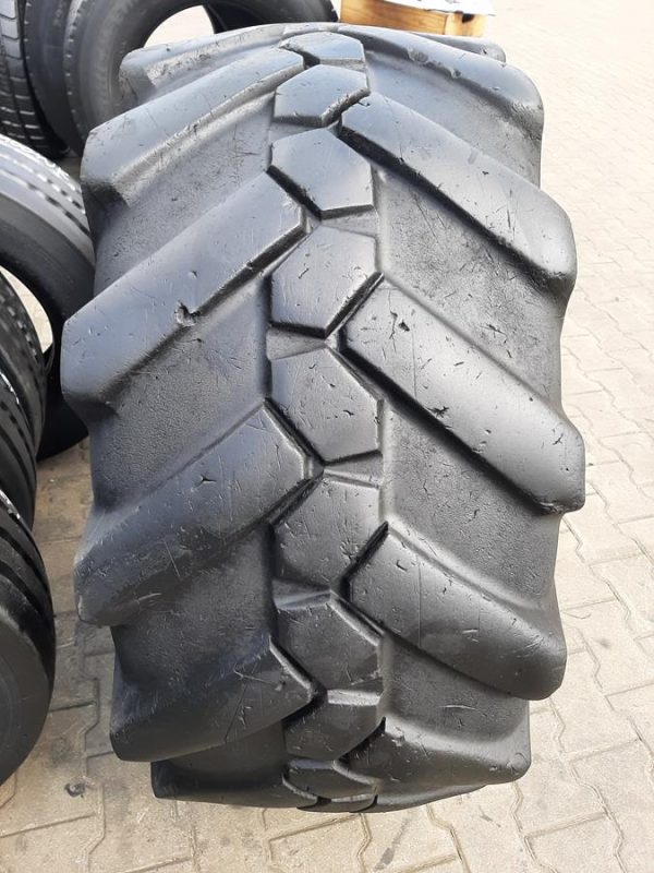 Opona używana przemysłowa 445/70R19.5 18R19.5 MICHELIN XF 1500zł W4549